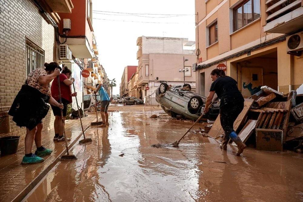 İspanya'da sel can almaya devam ediyor! En az 95 kişi hayatını kaybetti 2